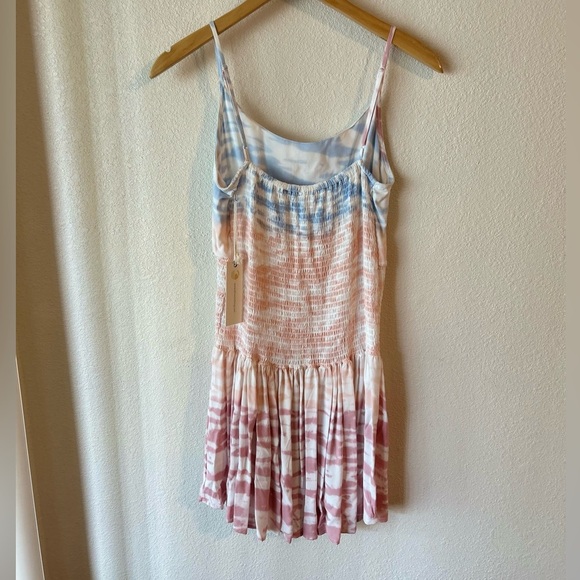 Women’s summer dress size medium - Picture 4 of 4